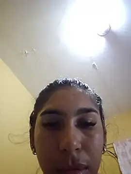 Stripchat Nude Webcam of skinnyrox
