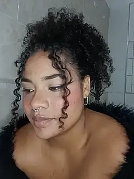 Stripchat Free Porn Cam of BrianaSweetxxx