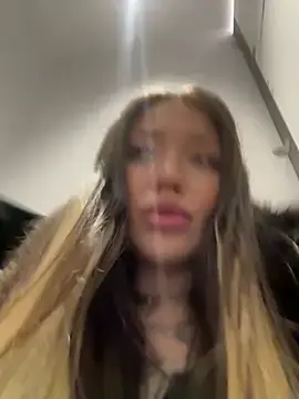 Stripchat Free Porn Cam of SaintSquirt