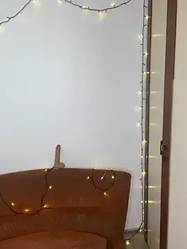 Stripchat Sex Cam of Mia1_Gold