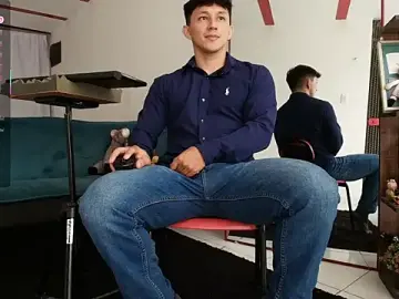 Stripchat Free Live Porn of jacques_cardiet