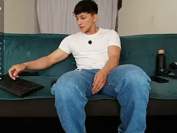 Stripchat Live Sex of jacques_cardiet