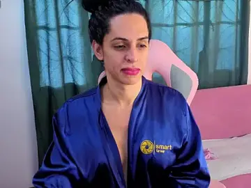 Stripchat Adult Webcams of vittorialombardi__