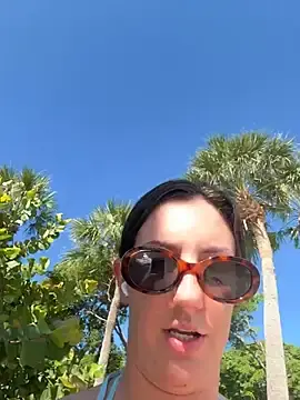 Stripchat Free Porn Cam of sweetsirenn