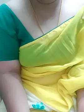 Stripchat Live Sex Cam of Tamillakshmi27