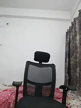 Stripchat Free Porn Cam of sanaya_baby