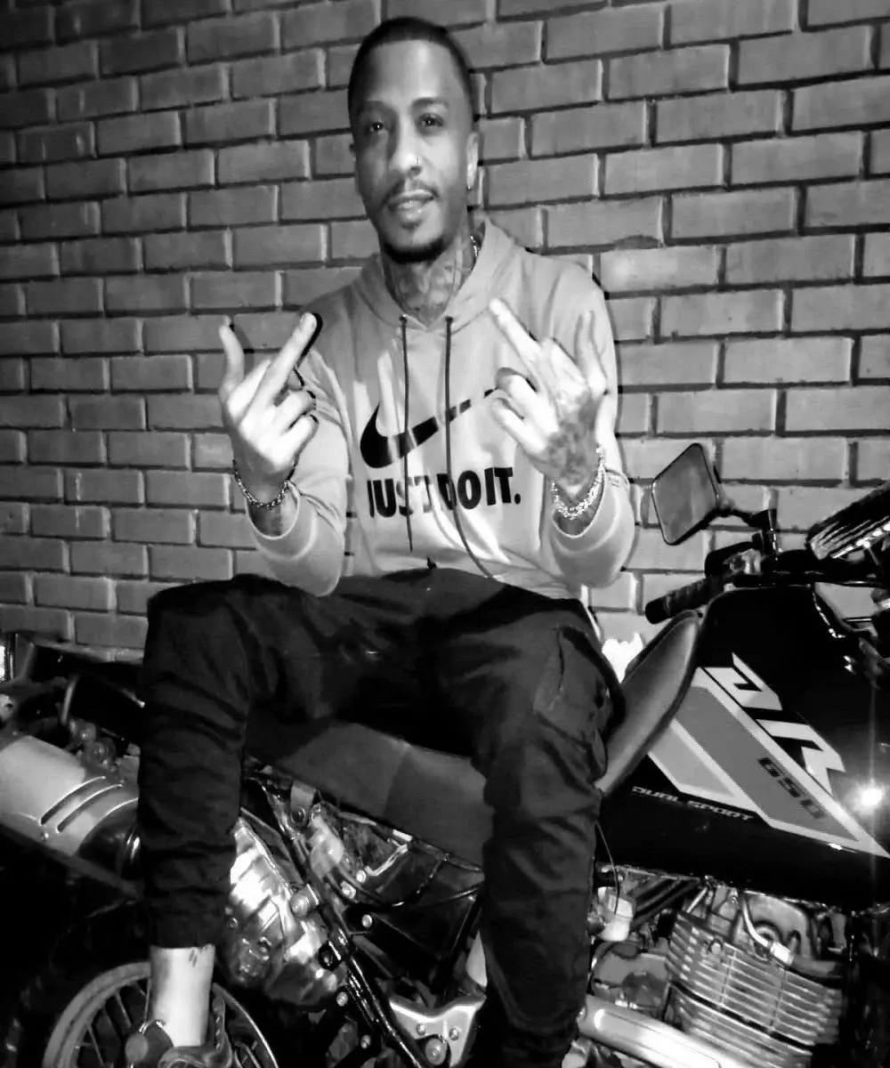 thee_kiing_black