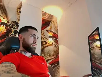 Stripchat Adult Webcams of Luke_davis01