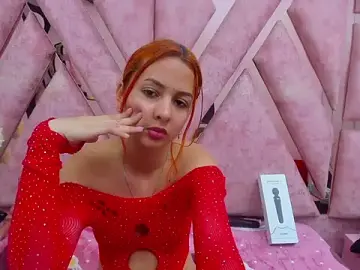 Stripchat Free Porn Cam of Paris_Petit