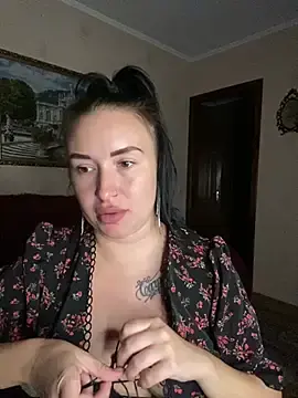 Stripchat Live Sex Cam of Roxana_Bell