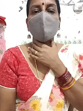 Stripchat Nude Webcam of Tamil_Meera12