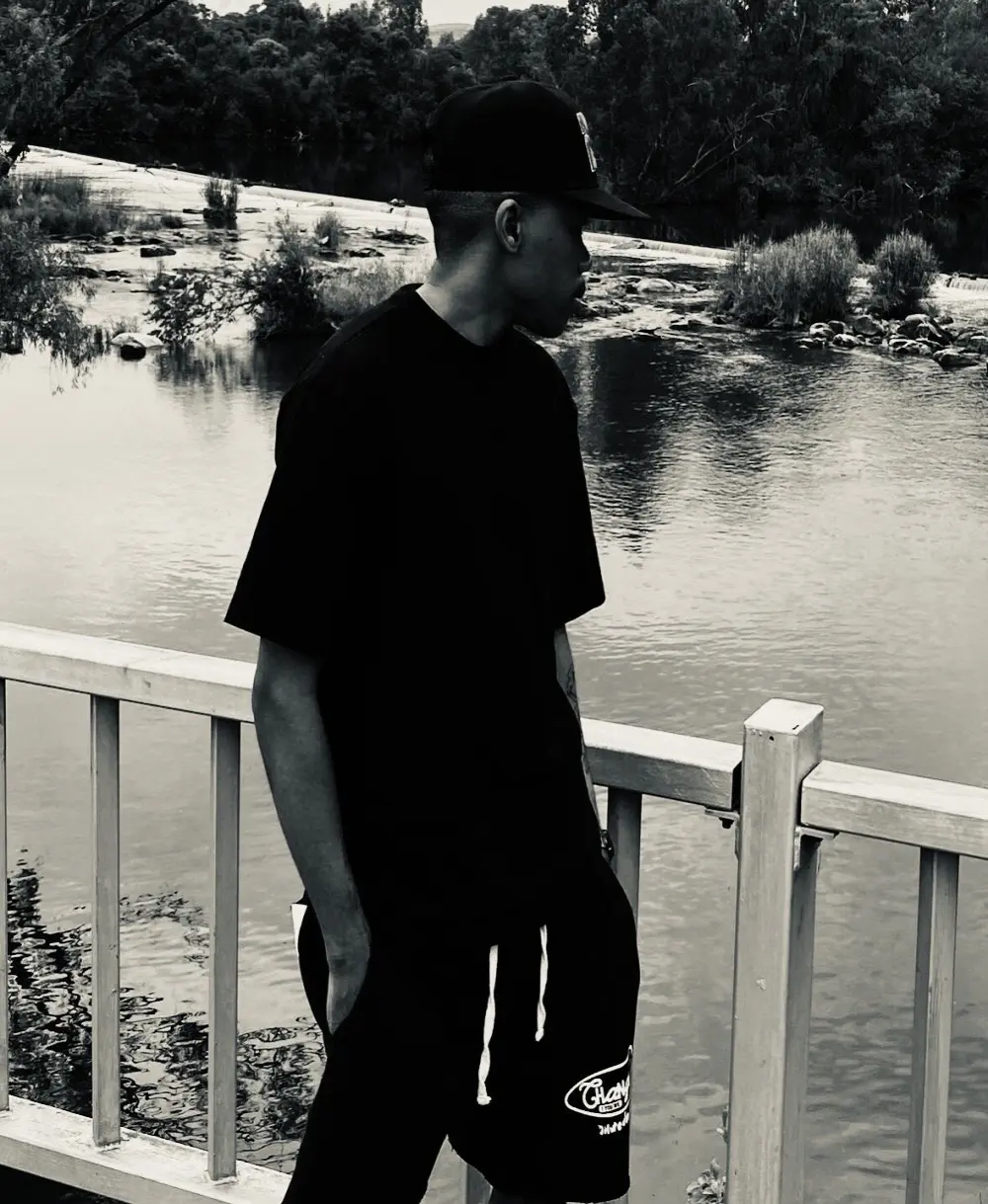 BlackCurvedDick