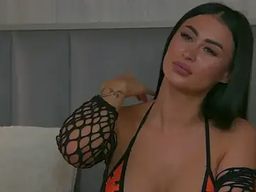 Stripchat Live Porn of EmyLaveau