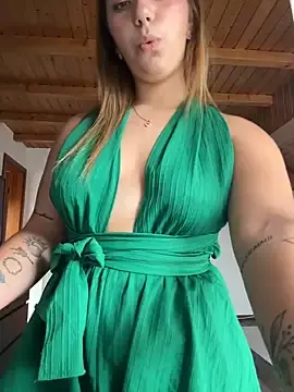 Stripchat Free Porn Cam of Naomi-Klein
