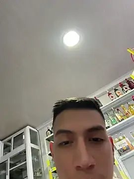 Stripchat Free Porn Cam of OliverWest04