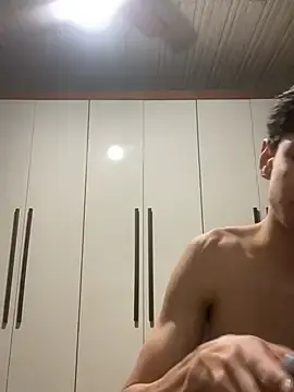 Stripchat Sex Cam of branquelopicudo777