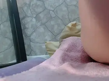Stripchat Live Sex Cam of Alida2Anal