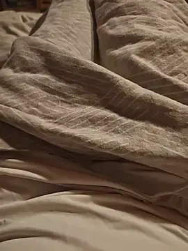 Stripchat Free Porn Cam of Horny_mummy