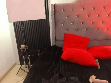Stripchat Live Porn of Scarbadgirl_