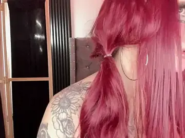 Stripchat Nude Webcam of Scarbadgirl_