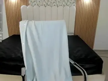 Stripchat Watch Live Sex Cams of natalie_portmann