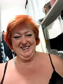 Stripchat Free Porn Cam of MissSilken
