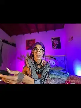 Stripchat Watch Live Sex Cams of Naugth_channel_ts