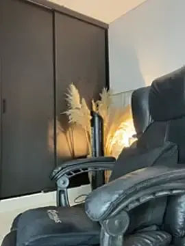 Stripchat Free Live Porn of DimitriSullivan_