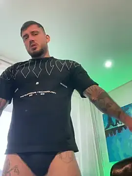 Stripchat Live Sex Cam of DimitriSullivan_