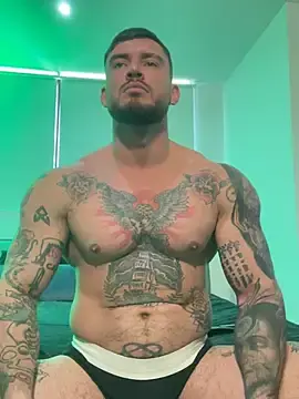 Stripchat Free Porn Cam of DimitriSullivan_