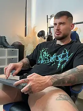 Stripchat Live Sex Cam of DimitriSullivan_