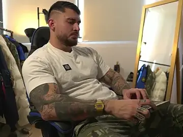 Stripchat Live Porn of DimitriSullivan_