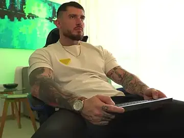 Stripchat Sex Cam of DimitriSullivan_