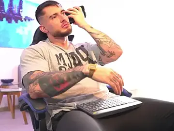 Stripchat Live Porn of DimitriSullivan_