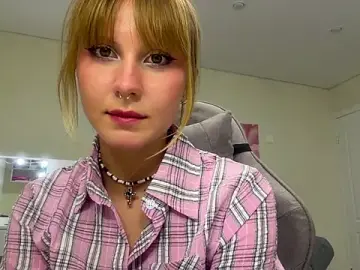 Stripchat Sex Cam of NelliGilbert