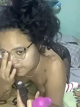 Stripchat Sex Cam of softcoquette