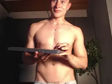 Stripchat Best Webcam of AustinJones_
