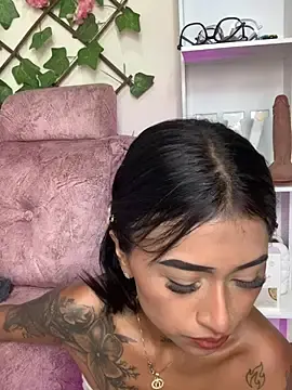 Stripchat Live Sex of Dirty_isabella18