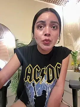 Stripchat Free Porn Cam of TS-SimplyTheBest