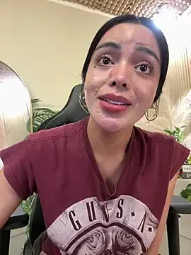 Stripchat Free Porn Cam of TS-SimplyTheBest