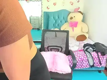 Stripchat Free Live Porn of alma_rovers