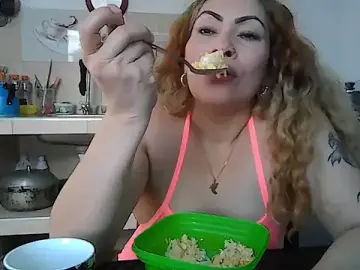 Stripchat Best live sex cam show of Layla-Astrum