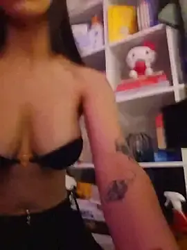 Stripchat Adult Webcam of LilyOrion
