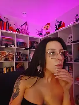 Stripchat Free Porn Cam of LilyOrion