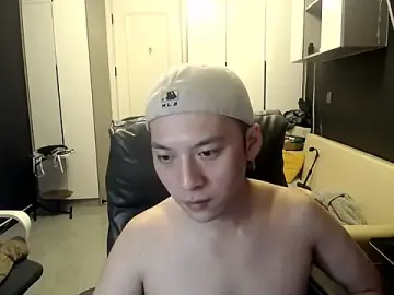 Stripchat Free Porn Cam of yichen008