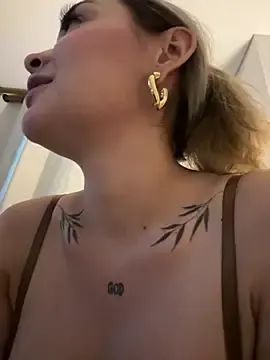 Stripchat Best live sex cam show of Im_emmaoxf