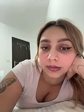 Stripchat Live Porn of hotamanda01