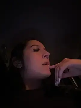 Stripchat Live Sex Cam of hotamanda01