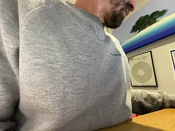 Stripchat Best live sex cam show of Luckyenglishmanx
