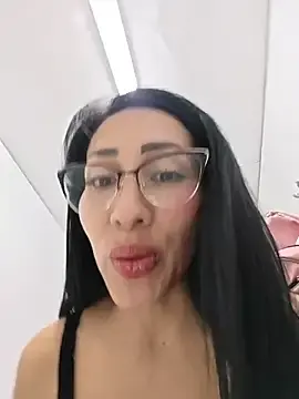 Stripchat Free Live Porn of IsabellitaVIP